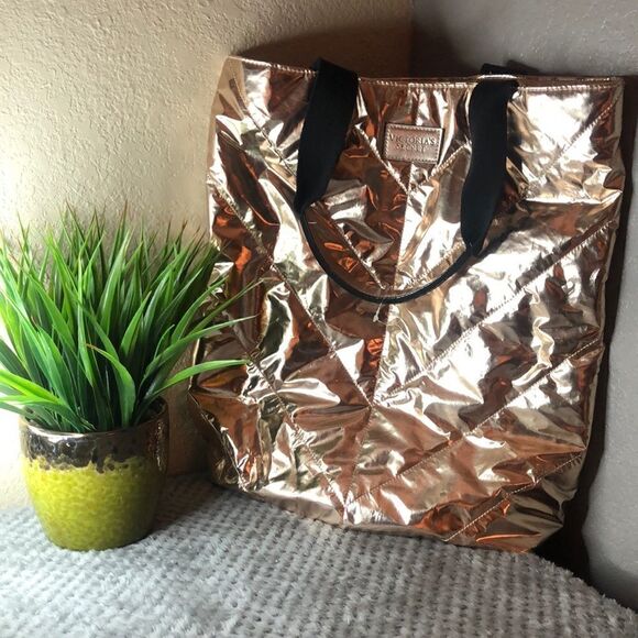 Victoria's Secret Handbags - 12x14💫Victoria Secrets 💫tote 
